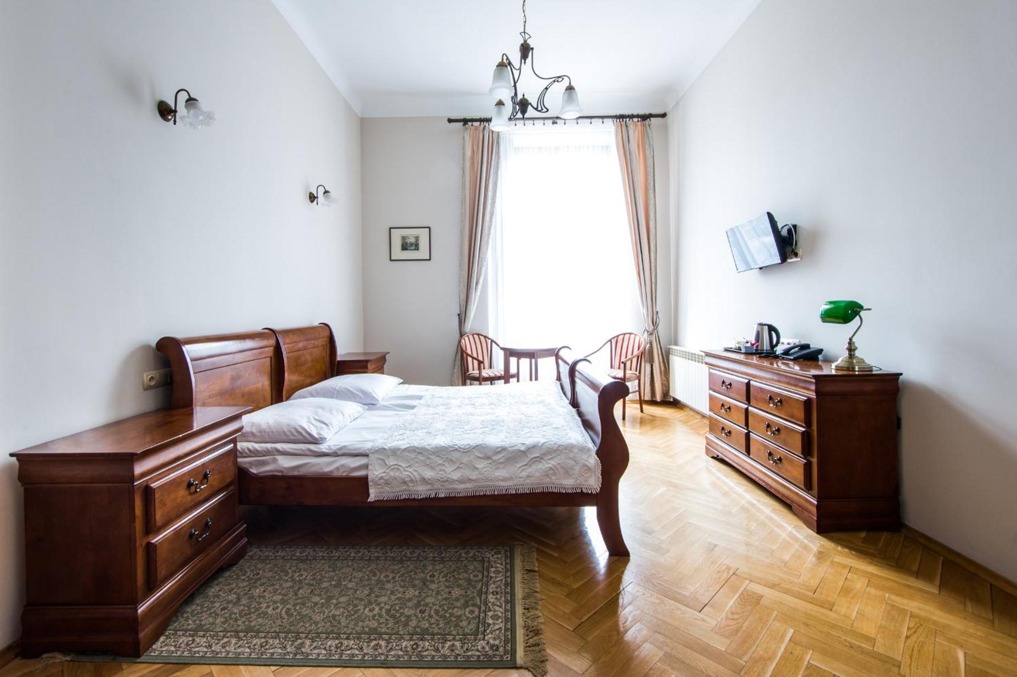 Aparthotel Basztowa Krakow Luaran gambar